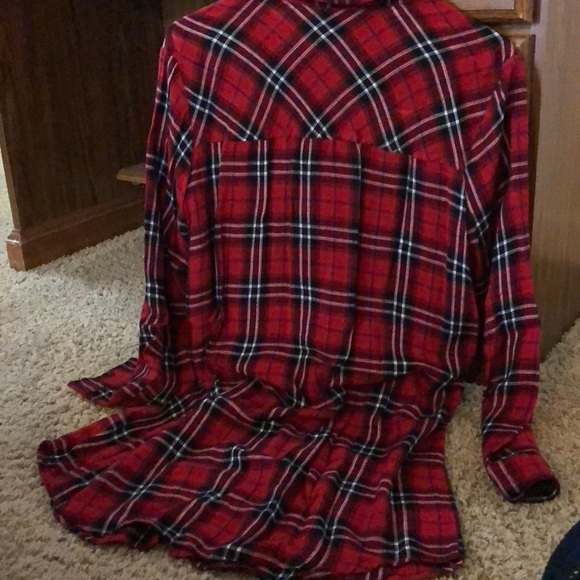 Shirt - Picture 1 of 2